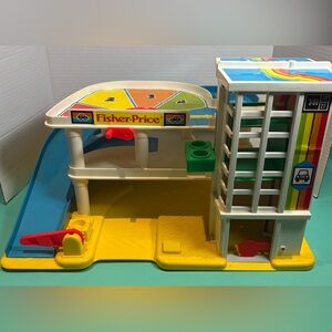 Vintage 1987 Fisher Price Little People Parking Garage Playset #2504